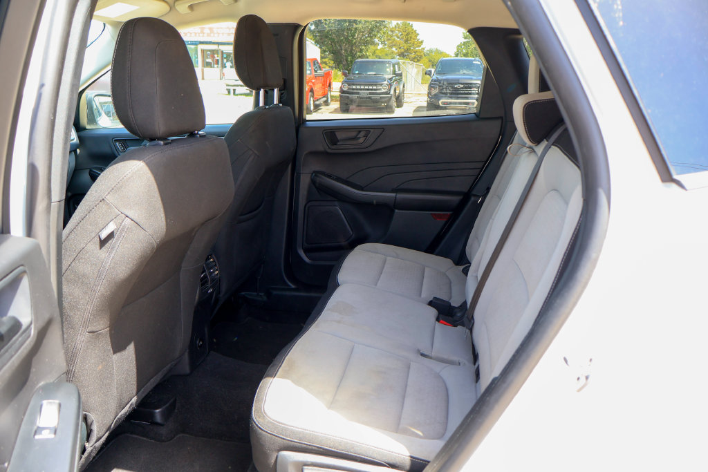 Used 2025 Ford Escape Active FWD image 9