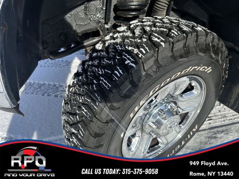 Used 2017 RAM 3500 Tradesman w/ Chrome Appearance Group image 11