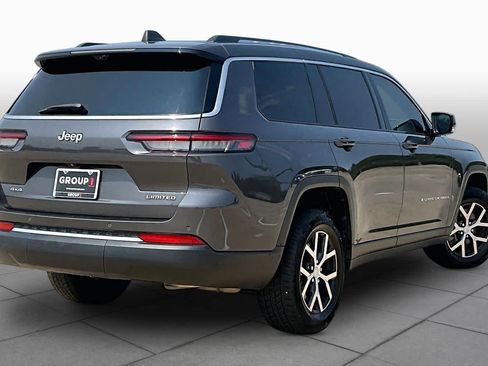 Used 2023 Jeep Grand Cherokee L Limited w/ Luxury Tech Group II AWD/4WD image 13