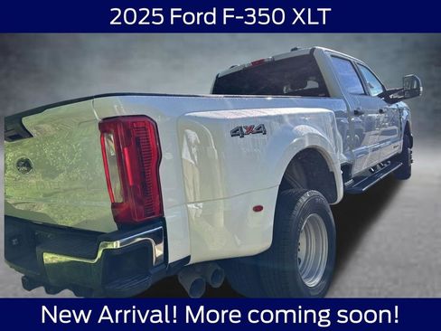 Used 2025 Ford F350 XLT AWD/4WD image 4