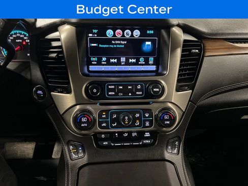 Used 2020 GMC Yukon XL Denali w/ Denali Premium Package image 7