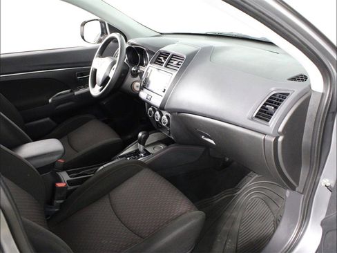 Used 2019 Mitsubishi Outlander Sport LE image 25