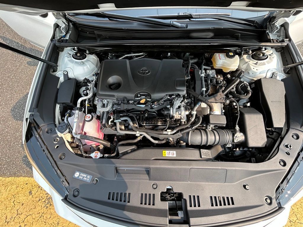 Used 2021 Toyota Avalon Limited w/ Advanced Safety Package FWD image 22
