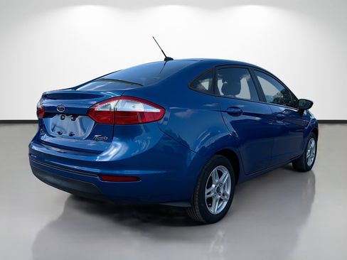 Used 2019 Ford Fiesta SE FWD image 3