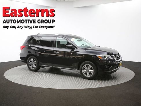 Used 2019 Nissan Pathfinder SV image 48