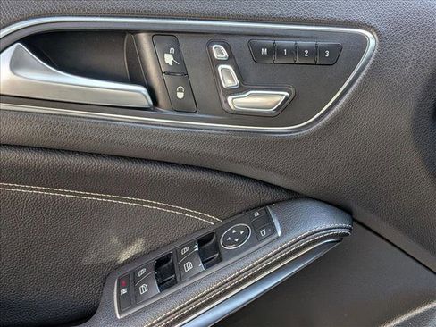 Used 2019 Mercedes-Benz GLA 250 GLA 250 image 13