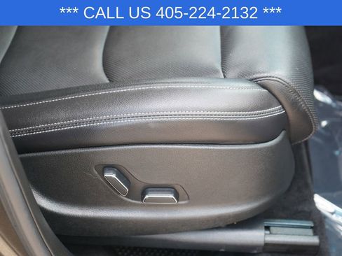 Used 2025 Genesis GV70 2.5T AWD/4WD image 24