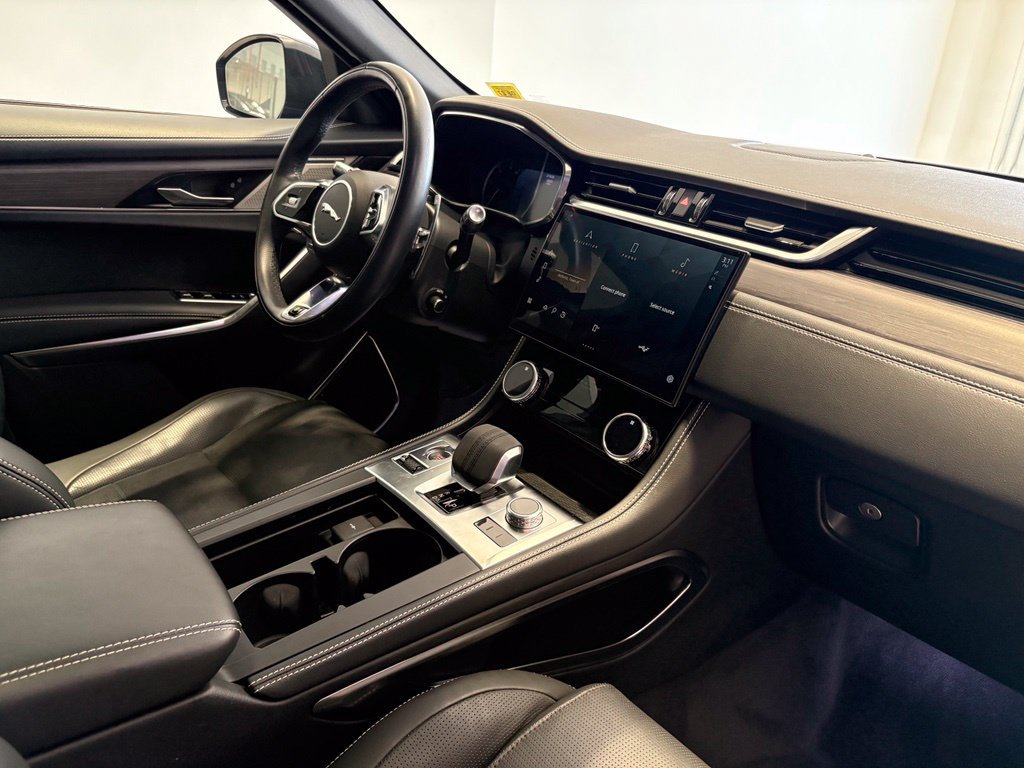 Used 2022 Jaguar F-PACE R-Dynamic S AWD/4WD image 26