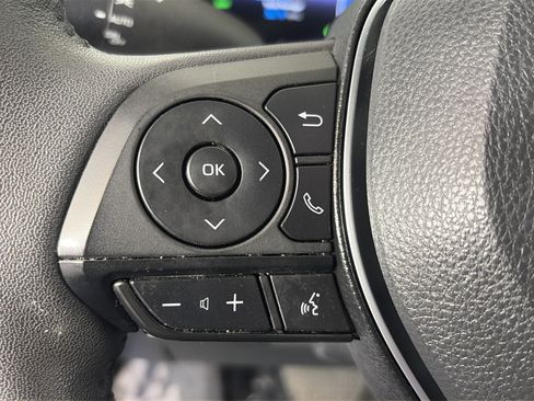 Used 2023 Toyota RAV4 XSE AWD/4WD image 32