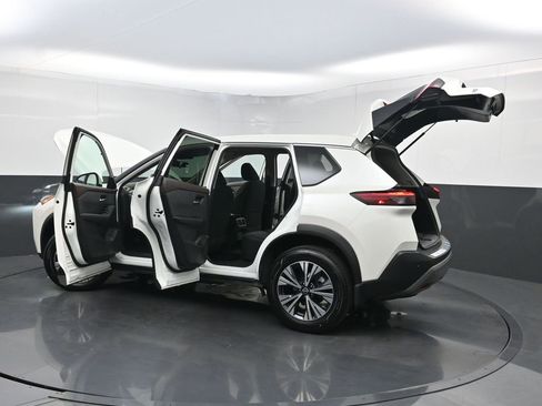 Used 2023 Nissan Rogue SV FWD image 35
