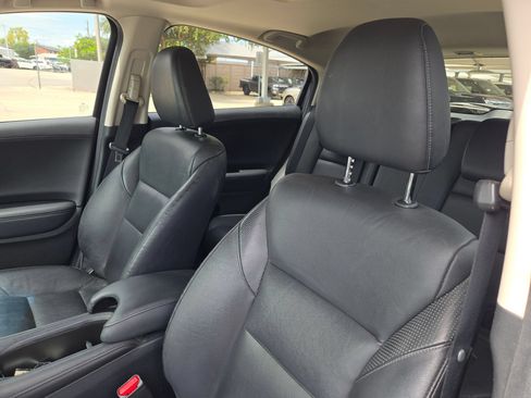 Used 2017 Honda HR-V EX-L image 9