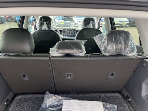 New 2026 Volkswagen Tiguan SE AWD/4WD image 11