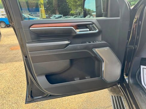 Used 2024 GMC Sierra 3500 Denali w/ Denali Reserve Package AWD/4WD image 44