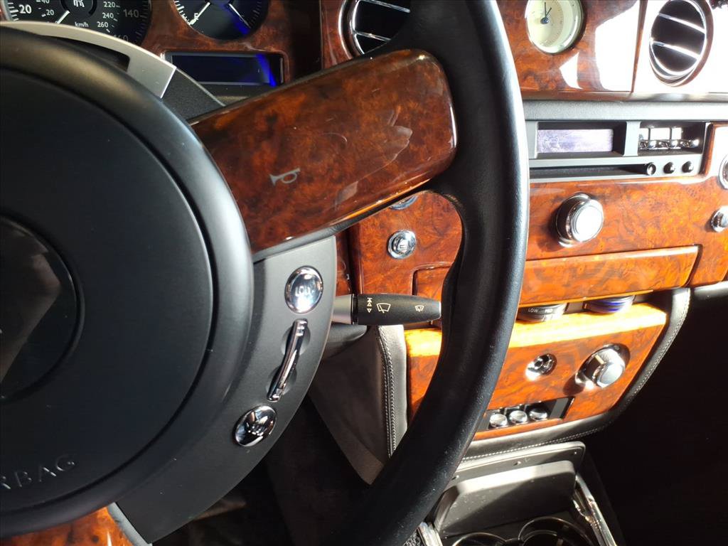 Used 2006 Rolls-Royce Phantom Sedan RWD image 15