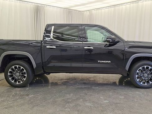Used 2023 Toyota Tundra Limited AWD/4WD image 6