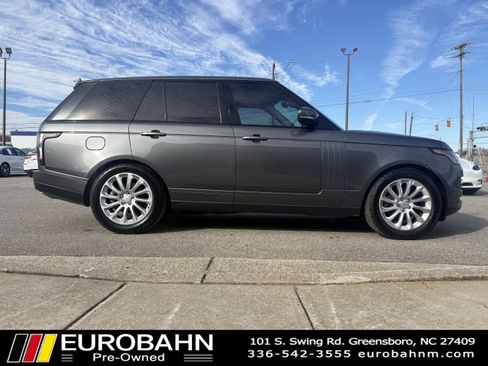 Used 2018 Land Rover Range Rover HSE image 25