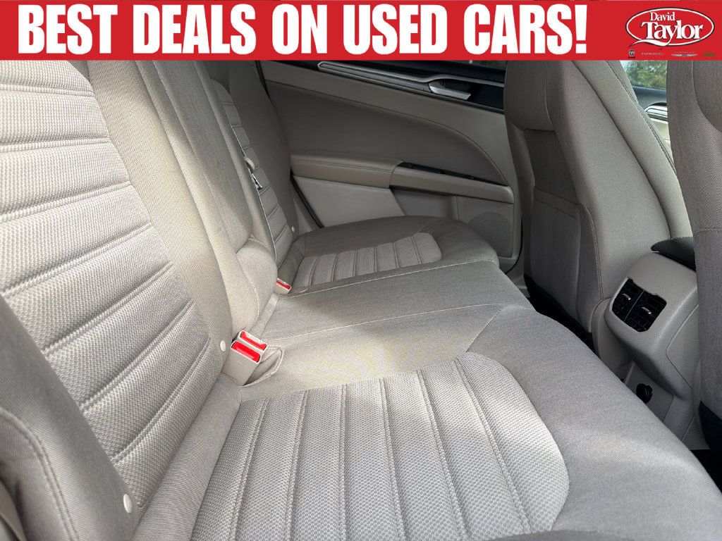 Used 2019 Ford Fusion SE FWD image 36