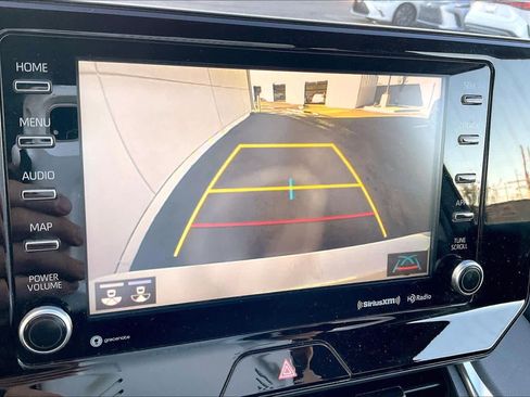 Used 2021 Toyota Venza LE image 25