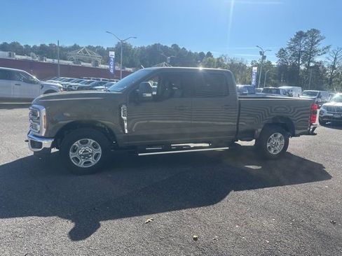 New 2026 Ford F250 XLT w/ XLT Premium Package RWD image 6