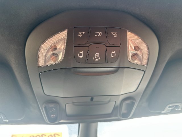 Used 2024 Chrysler Pacifica Pinnacle AWD/4WD image 48
