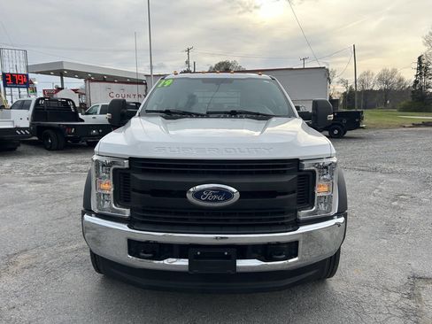 Used 2019 Ford F550 4x4 Crew Cab Super Duty image 3