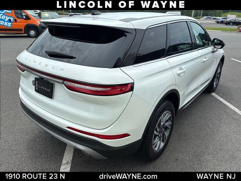 Certified 2024 Lincoln Corsair AWD w/ Equipment Group 101A image 8