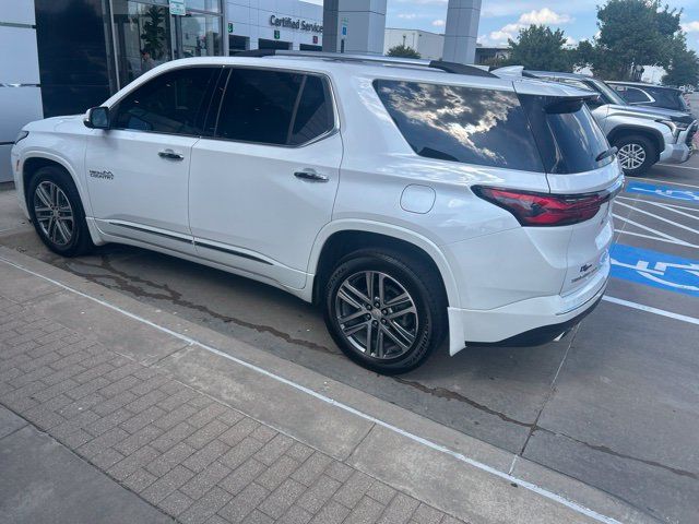 Used 2022 Chevrolet Traverse High Country w/ LPO, Floor Liner Package AWD/4WD image 6