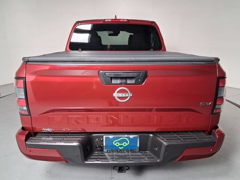 Used 2024 Nissan Frontier SV w/ Technology Package RWD image 5