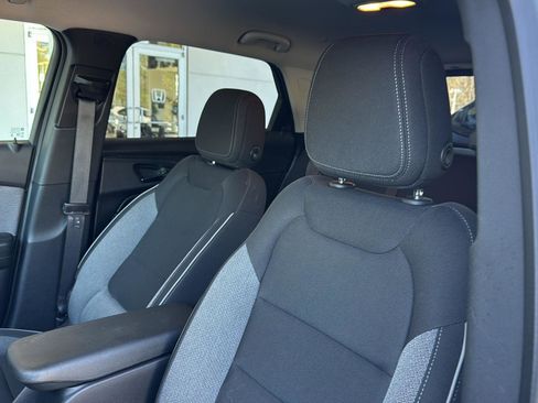 Used 2025 Chevrolet TrailBlazer LT w/ Driver Confidence Package image 25