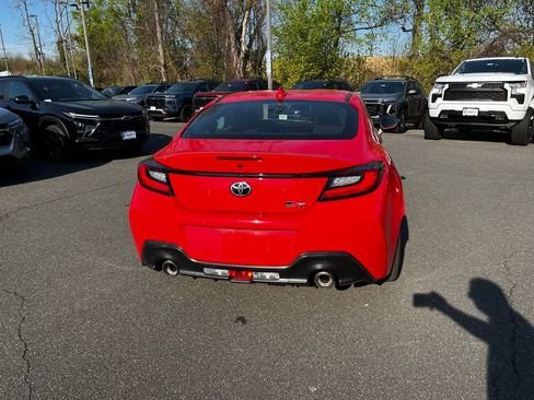 Used 2024 Toyota GR86 image 29