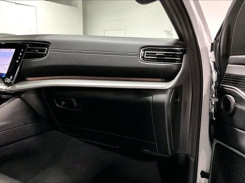 Used 2025 Jeep Wagoneer Series II w/ Premium Group I image 19