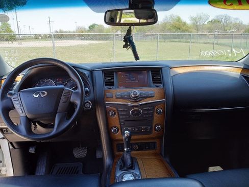 Used 2014 INFINITI QX80 2WD image 16