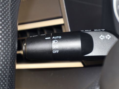 Used 2024 Mitsubishi Outlander ES image 22