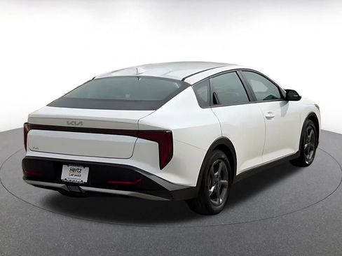 Used 2025 Kia K4 LXS image 10