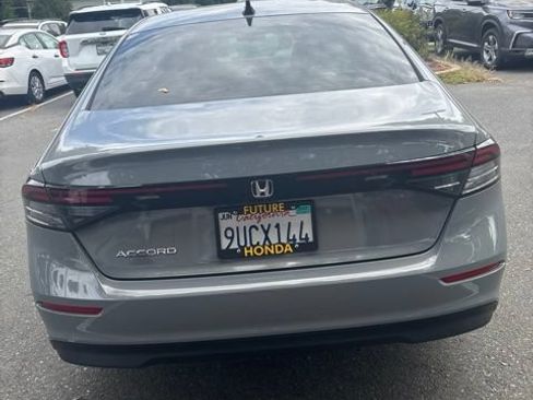 Used 2025 Honda Accord SE image 7