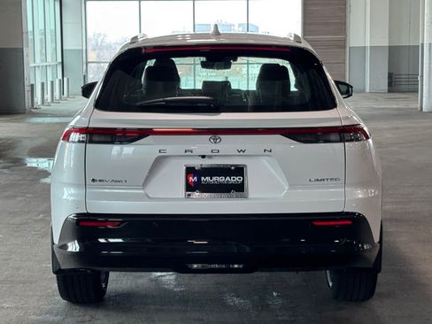 New 2026 Toyota Crown Signia image 8