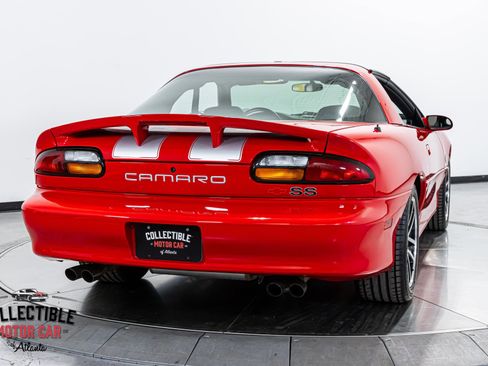 Used 2002 Chevrolet Camaro Z28 w/ SS Performance/Appearance Pkg image 19