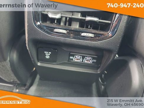 Used 2023 Jeep Grand Cherokee Altitude image 21