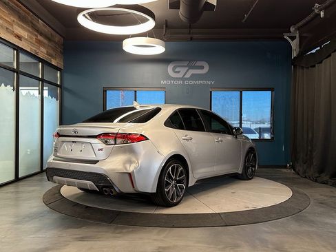Used 2020 Toyota Corolla SE w/ SE Premium Package image 3