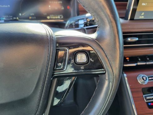 Used 2022 Lincoln Aviator Reserve w/ Equipment Group 201A image 18