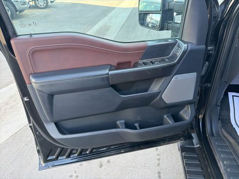 Used 2021 Ford F150 Lariat w/ Max Trailer Tow Package image 18