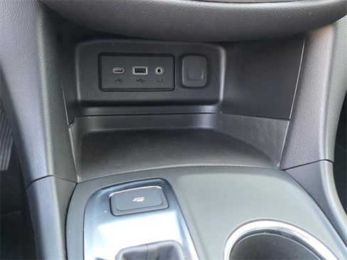 Used 2020 Chevrolet Equinox LT image 20