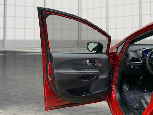 New 2026 Chrysler Pacifica Select image 18