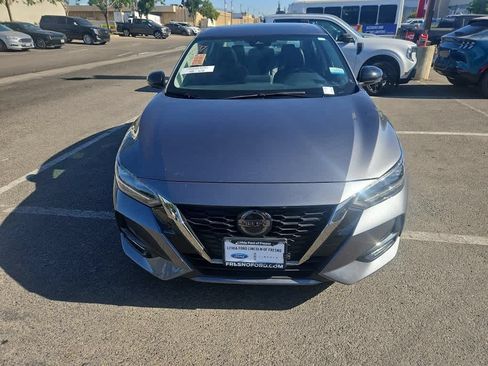Used 2023 Nissan Sentra SR w/ SR Premium Package FWD image 2