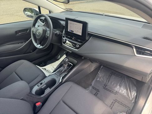 Used 2026 Toyota Corolla LE w/ LE Premium Package FWD image 16