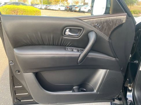 Used 2024 Nissan Armada Platinum w/ Cargo Package image 10