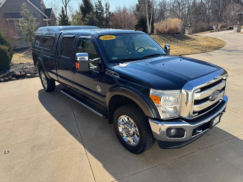 Used 2016 Ford F250 Lariat w/ Lariat Ultimate Package image 31