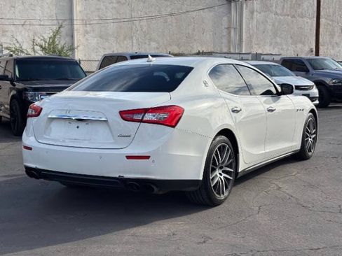 Used 2017 Maserati Ghibli RWD image 3