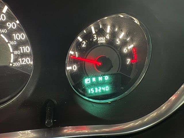 Used 2014 Chrysler 200 Limited FWD image 30