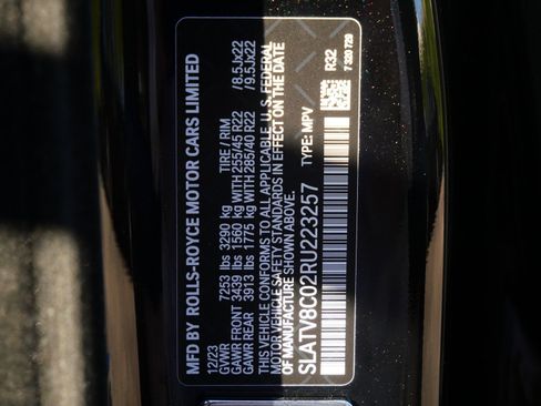 Certified 2024 Rolls-Royce Cullinan Black Badge image 36